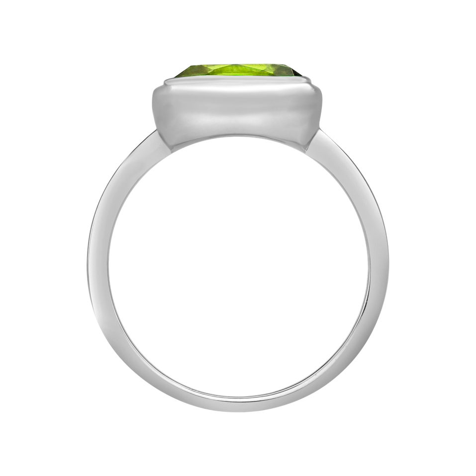 Ring with Peridot Bonbon