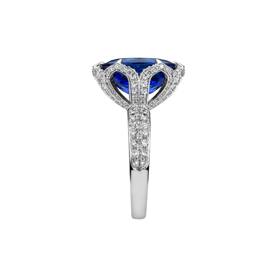 Diamond ring with Tanzanite Midnight Wave