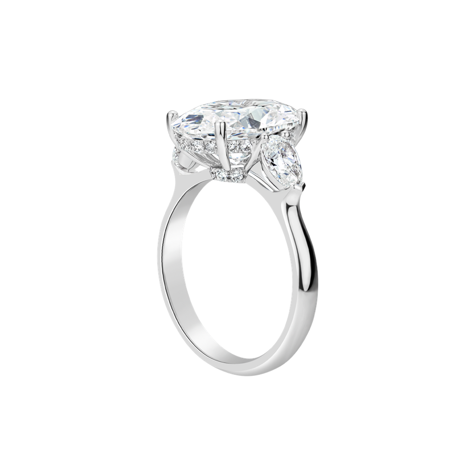 Diamond ring Reginald