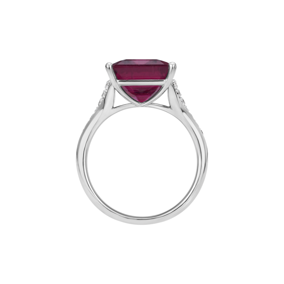 Diamond ring with Tourmaline Azarielle