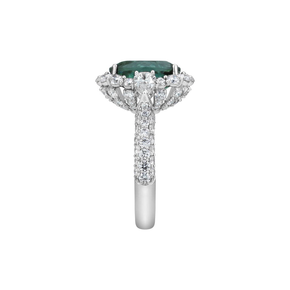 Diamond ring with Tourmaline Lorienth