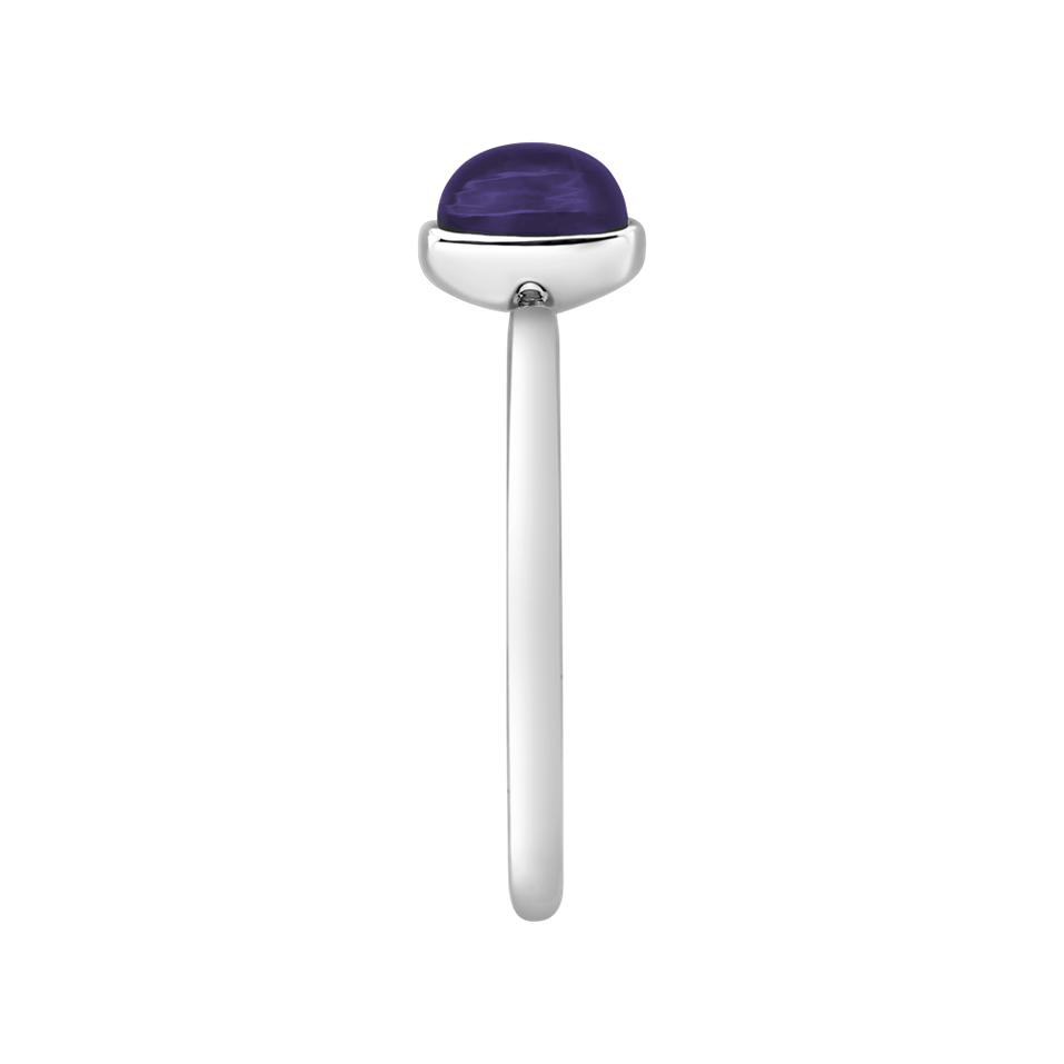 Ring with Iolit Bonbon