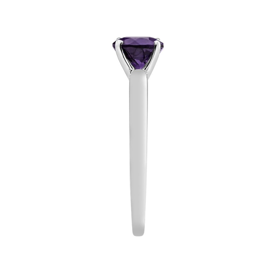 Ring with Amethyst African Bonbon