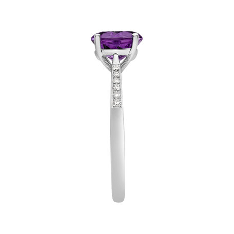 Diamond ring with Amethyst Brazil Bonbon