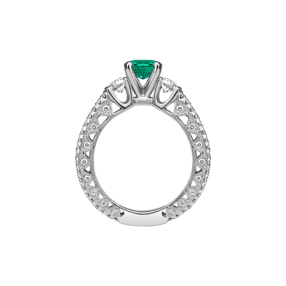 Diamond ring with Emerald Severina