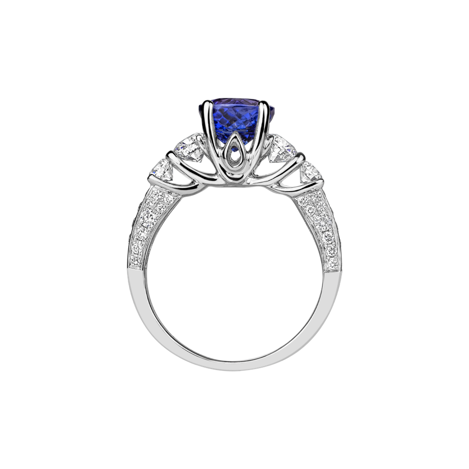 Diamond ring with Tanzanite Selina