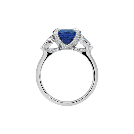 Diamond ring with Tanzanite Valoraine