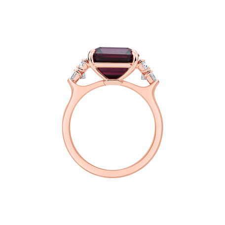Diamond ring with Rhodolite Vionara