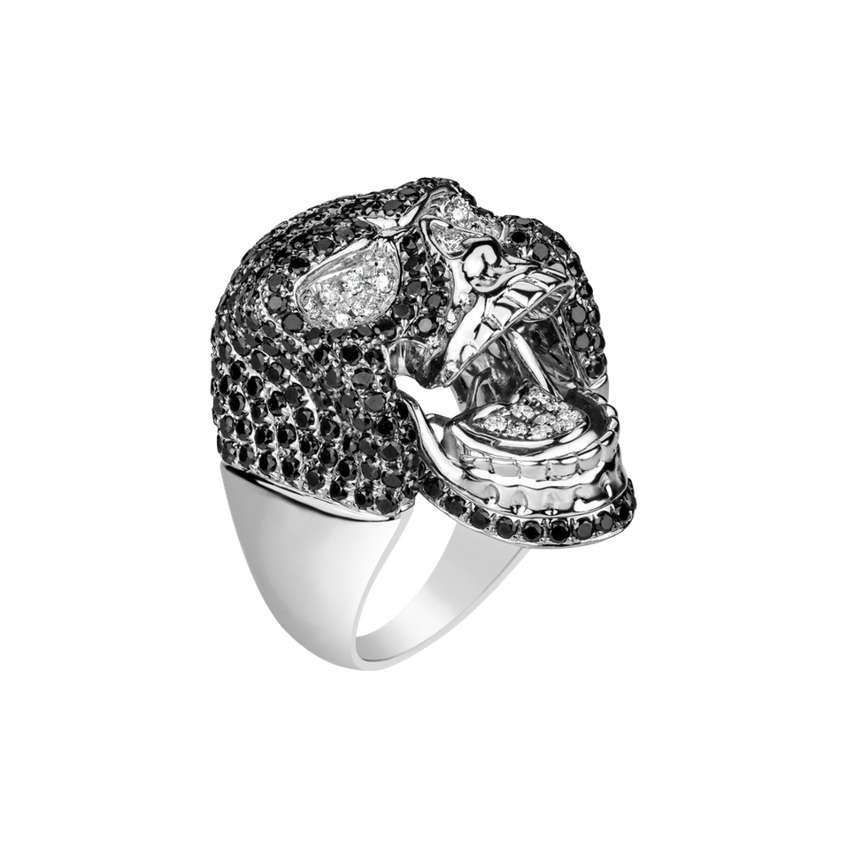 Diamond ring Charón
