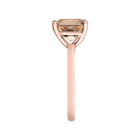 Ring with Morganite Bonbon