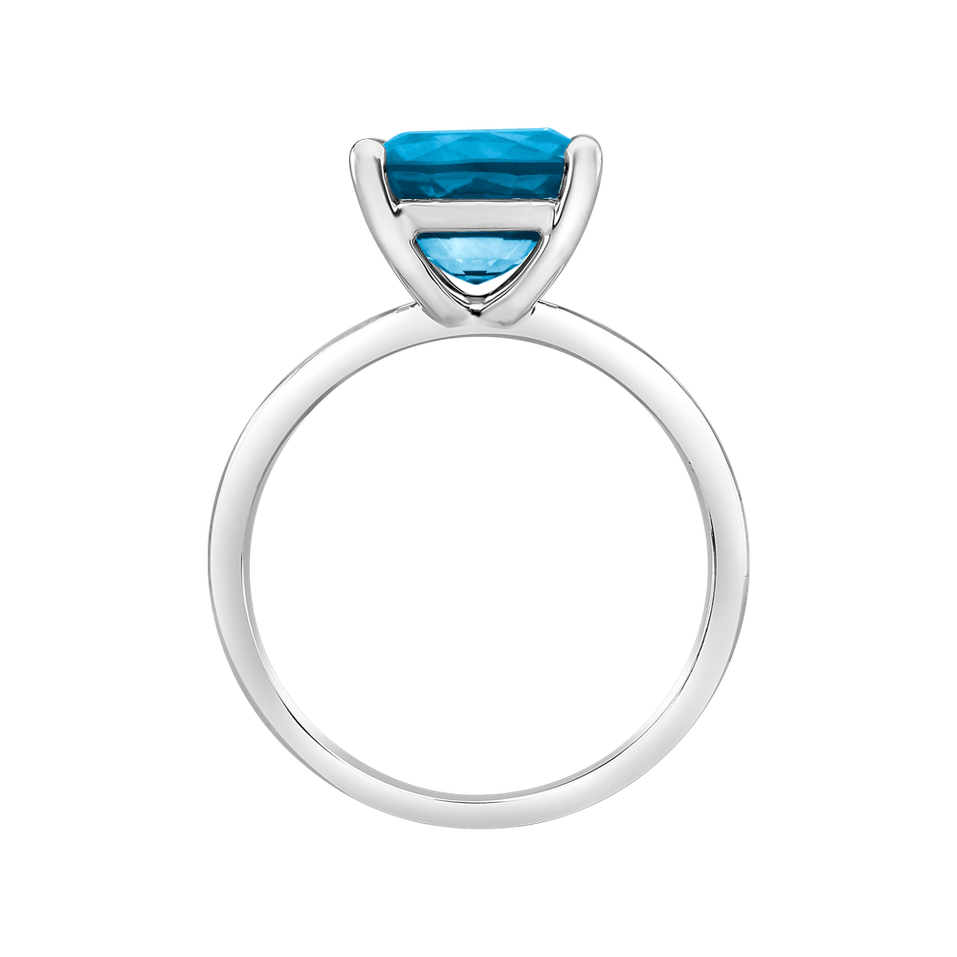 Ring with Topaz Swiss Bonbon